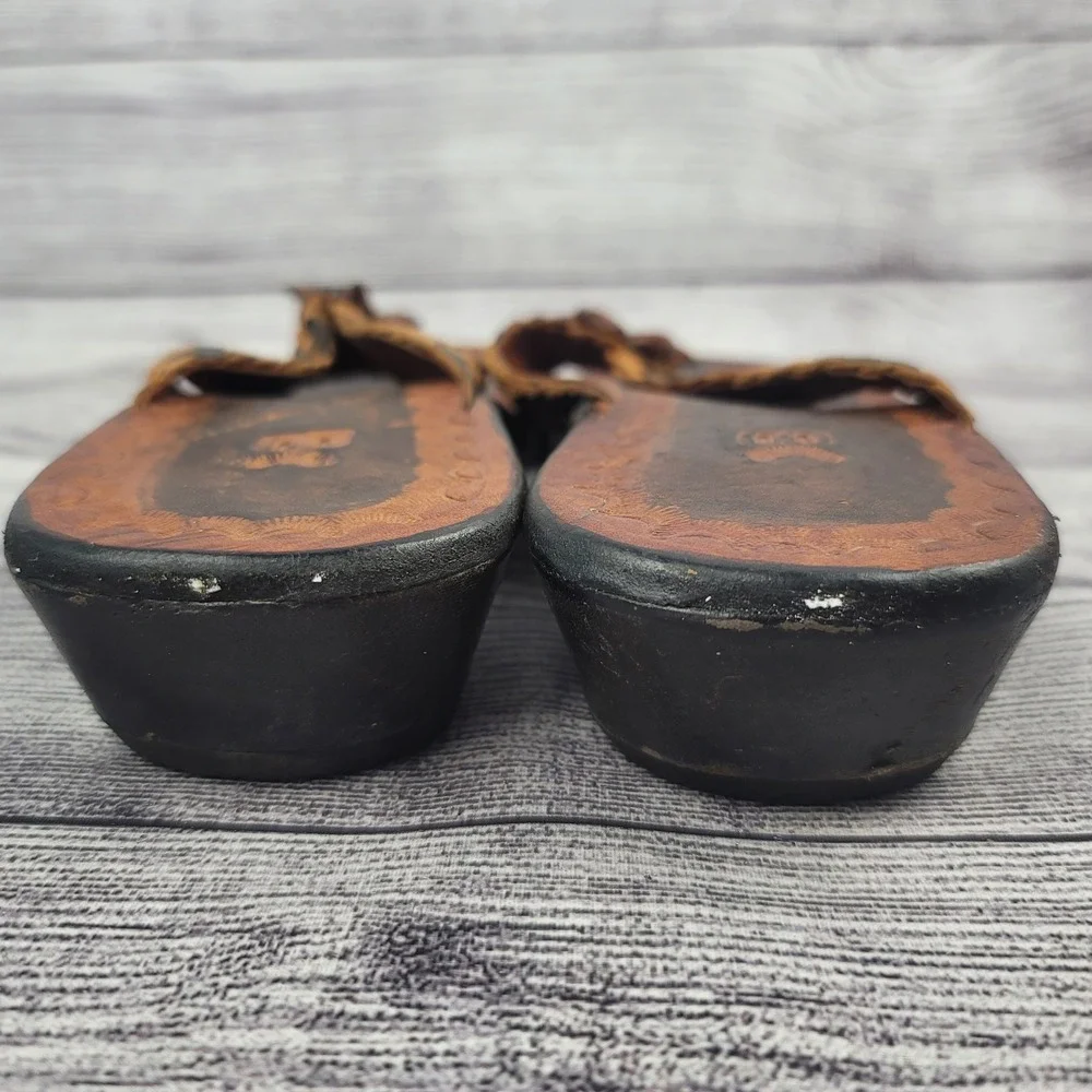 Vintage Hand Tooled Leather Woven Wedge Thong Sandals Boho Flower Brown Womens